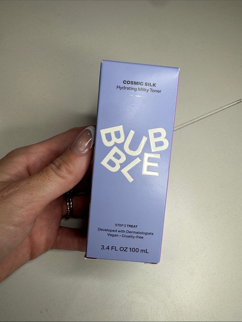 Bubble Cosmic Silk Hydrating Milky Toner
3.4 fl oz / 100 ml